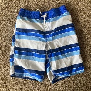 Old Navy swim trunks size 10-12